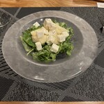 BILLION - モッツァレラと洋梨のカプレーゼ