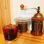 手挽きコーヒー（ICE・HOT）ディカフェもあります