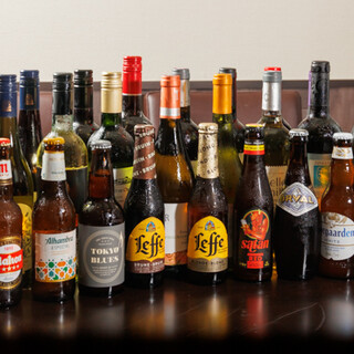 上質なワインがリーズナブル。クラフトビールやハイボールも提供