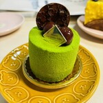 パティスリー レザネフォール 恵比寿本店 - ピスタッシュグリオット720円