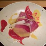 神保町 傳 - ［1403］メジマグロ ビーツとぬたのソース