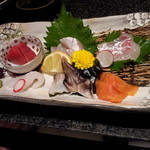お造り盛り合わせ（1人前）