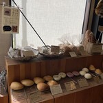 01BAKERY - 店内环境