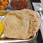 カジャナ - 全粒粉のチャパティ4枚（おかわり2枚可能）