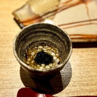 日本橋 蕎ノ字 - 海苔の風味が豊かな、そばの実。
                    新そばの爽やかさが嬉しい。