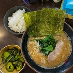 横浜家系らーめん英 - 