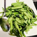 栄楽飯店 - シャッキシャキな 空芯菜塩炒め  