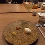 Restaurant Honjin - 常滑牛乳・竹内養蜂百花蜂蜜　巨峰・シャインマスカット