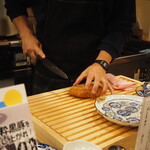 とんかつ 今奈良 - トンカツ切ります！！