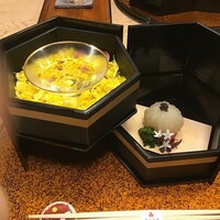 料理屋 真砂茶寮 - 先付【菊箱】