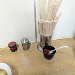 一由そば - 卓上調味料