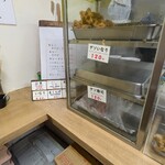 一由そば - いなり・寿司のショーケース