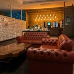 MERCURE HOTELS&RESORTS - ちょっとだけ角度をズラして   夜のラウンジ