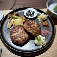 川端志史 - 上から
