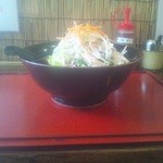 Mendo korohakkai - 特製味噌ﾗｰﾒﾝ￥750+大盛￥100（麺固め）側面