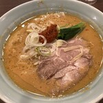 麺屋 空海 - 品川に来たなら一度食べていただきたい絶品辛味噌ラーメン