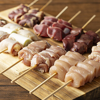 肉厚＆ボリューム満点◆備長炭で焼く“京赤地鶏”の【絶品焼鳥】