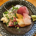 たらふくちゃん - 新鮮刺盛り！まぐろ、サーモン、あじ、ぶり
