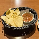 エルトリート 池袋西口店 - トルティーヤチップス(サービス)