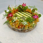 Restaurant KAITO - クスクスと茄子・トマトのサラダ、カツオの燻製 上にはマイクロハーブのサラダ、鱒子、オリーブ油パール、パプリカのピュレ、チーズに、ペンタス