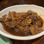 炭火焼肉 ホルモン にく式 - 煮込み