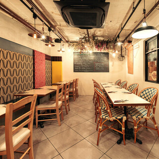 ビストロ ブルーキッチン&ボトルズ_1