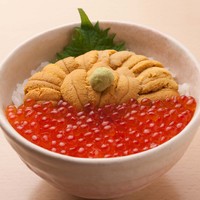 うにいくら丼 香の物・味噌汁付き
