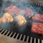 さわなか焼肉 - ホルモン&ロース焼いております( *´艸｀)