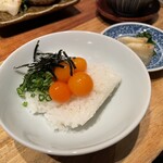 炭火焼鳥 きち蔵 - 濃厚たまごかけごはん 少量