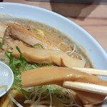 札幌らーめん輝風 - 太いメンマ
