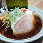 札幌らーめん輝風 - 生醤油ラーメン(960円)