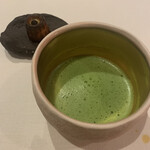 ル・ミュゼ・イデア - お抹茶とワインの澱を使用したカヌレ