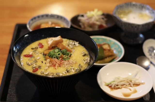 ピロチュン（碧螺春） - 八戸（喫茶店）の写真