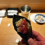 鮨 猪股 - 鮪の手巻き