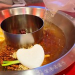 譚鴨血 老火鍋 - 