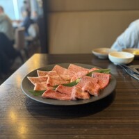 焼肉うしごろ 銀座並木通り店 - お肉たち