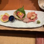 絶景の宿 犬吠埼ホテル - お造り　金目鯛　鮪中とろ　勘八　サーモン　つぶ貝