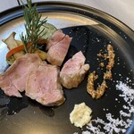 Raduno - ◉ メインディッシュ
                                　☘️ 豚肉と西洋山葵が
                                　　　とてもマッチングでした‼️