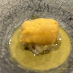 鮨 佐とう - 雲丹手毬鮑の肝バターとの相性が美味しい