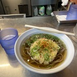 立喰うどん・そば　大和庵 - かき揚げそば@400円