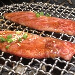 炭火焼ホルモン ぐう - 