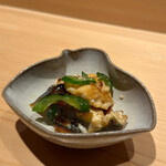 鮨処 やまと - 鰻ときゅうりの浅漬け？を和えた感じ