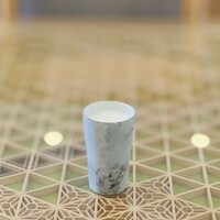 レストラン ラルモワーズ - ①【アミューズ1】
                    津南産 鬼モロコシ+自家製玉葱+ミルクのポタージュ