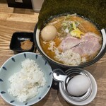 浅草 熟成味噌らーめん のりあき･美々 - 