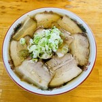 ラーメンうめ八 - 厚切りとろけます