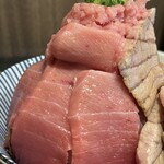 丼ぶり屋 まぐろ丼 恵み - 