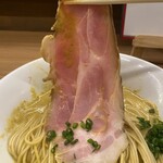 左とう - 低温調理のレアチャーシュー