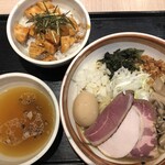 麺屋一燈 - 塩汁無し鶏白湯そば+半熟味玉+焼鳥丼