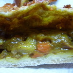 レコルト - フランスカレーパン 中身のルー