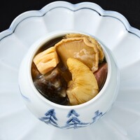 8．日本橋紫苑銘品　四大乾貨の壺蒸しスープ　1名様用